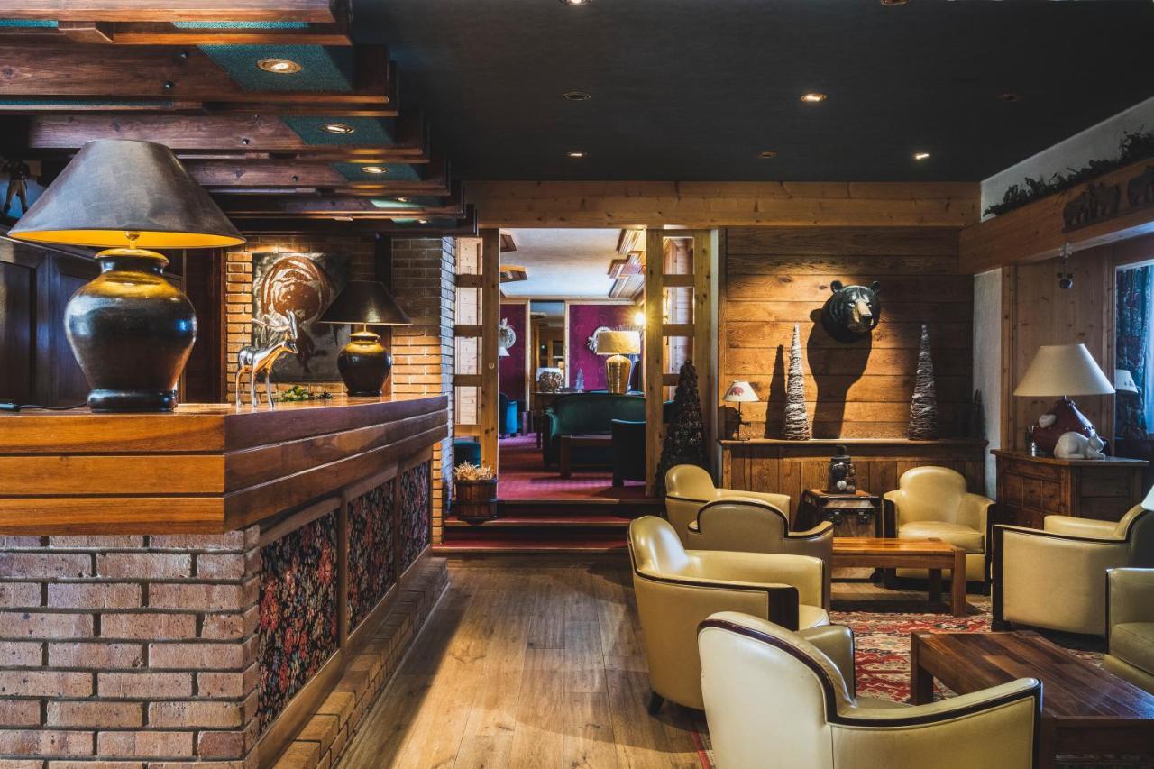 Hotel Les Melezes Лес дьо Алпс Екстериор снимка