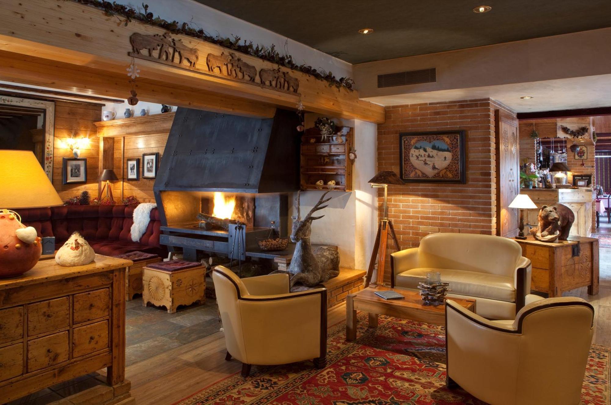 Hotel Les Melezes Лес дьо Алпс Екстериор снимка
